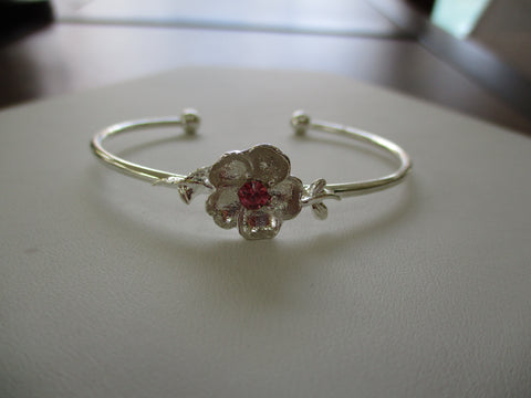 Silver Flower Cuff Bracelet (B686)