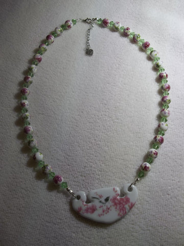 Ceramic Pink Flower Black Bird Pendant Green Glass Beads Necklace (N1007)