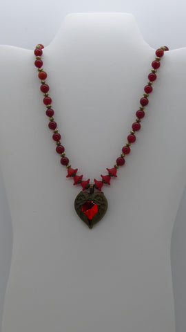 Red Glass Bronze Flower Beads Bronze Red Heart Pendant Necklace (N1206)