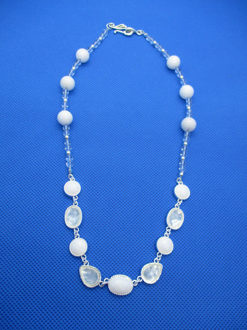 Silver Clear White Glass Beads White Clear Charms Pendant Necklace (N1235