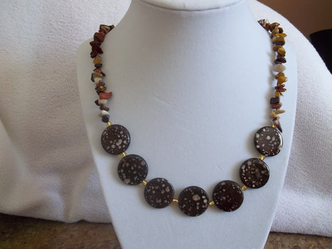 Brown Multi Rock w/Brown Glass Flat Circle Beads Necklace (N591)