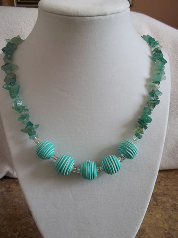 Green Glass Rock Green Round Soft Bead Necklace (N605)