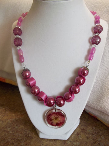 Pink Pearls w/Ribbon Glass Beads Dried Flower Pendant Necklace (N618)