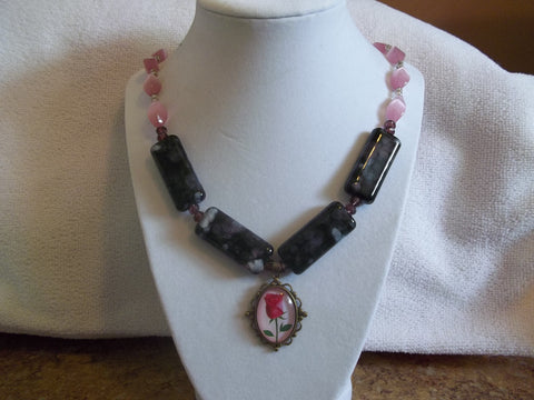 Black Purple Pink Glass Bead Bronze Rose Pendant Necklace (N824)