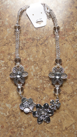Clear Crystal Beads Bi-Cones Silver Flowers Necklace (N909)