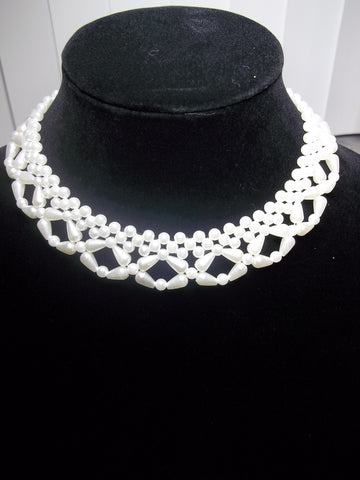 Criss Cross Tear Drop Acrylic Pearl Beads Choker Necklace (N919)