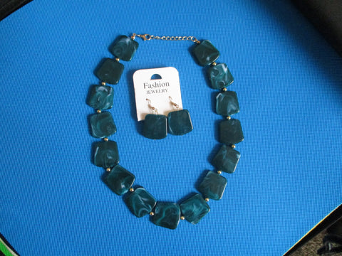 Marbled Dark Green Flat Square Beads Necklace Earrings Set (NE449)